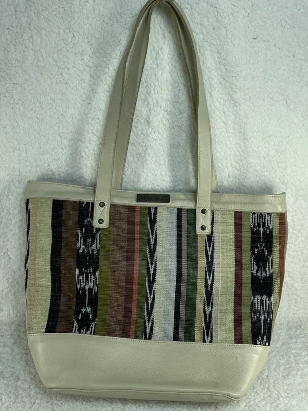NENA & Co Embroidery Leather Day Shoulder Bag Artisan Guatemalan Zippered Pocket